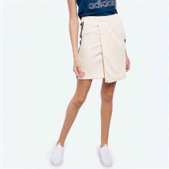 Adidas BH Elastic Waist Layered Skirt in Cream Beige - Picture 5 of 7